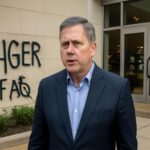 Mensagens de ódio em Beaver Creek Crossings mobilizam comunidade LGBTQIA+ e autoridades locais