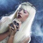 Faixa inédita com rapper Doechii antecipa o aguardado filme e celebra a reinvenção da diva pop