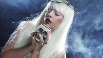 Faixa inédita com rapper Doechii antecipa o aguardado filme e celebra a reinvenção da diva pop