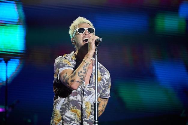 Cantora brasileira é a primeira a se apresentar no icônico programa dos EUA com seu novo single