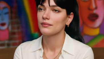 Cantora revela desafios emocionais de relacionamentos abertos e defende visibilidade sem tabus