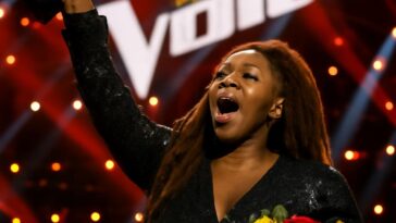 Cantora negra de Irvington, Alabama, celebra vitória inédita em competição nacional de canto