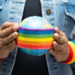 DJ bissexual fala sobre naturalidade da representatividade LGBTQIA+ na cena funk e planos internacionais