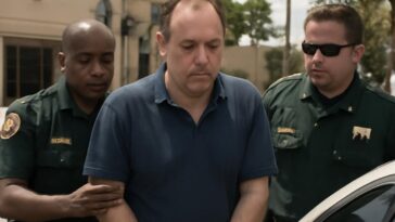 Alan Chambers, ex-pastor e empresário, enfrenta graves acusações após enviar mensagens explícitas a um adolescente
